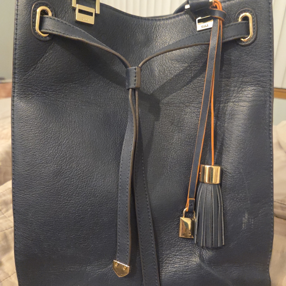 **GILI VINTAGE**Navy Blue Leather Bucket Bag